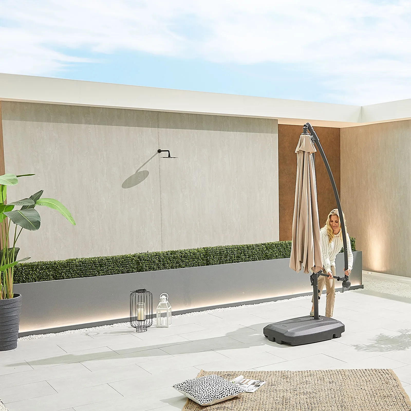 N12079 gallery